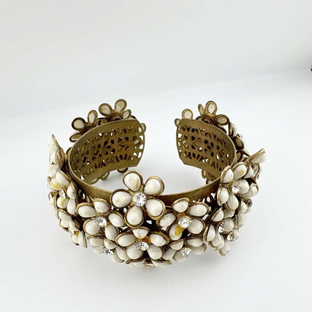 Vintage Floral Rhinestone Cuff‎ Bracelet White Enamel Flowers Gold Tone Bangle